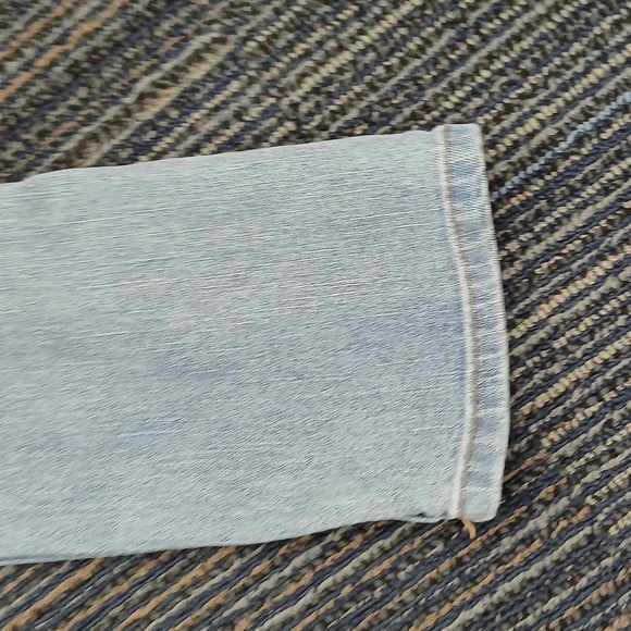 Boy’s Levi’s — 514 Straight Adjustable Waste Size 10 - Picture 8 of 8